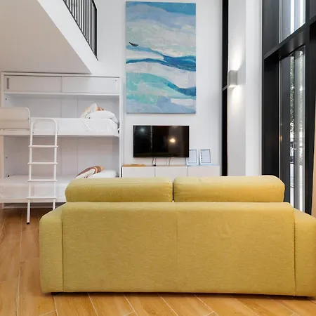 Travel Habitat Alameda Suites. Apartment